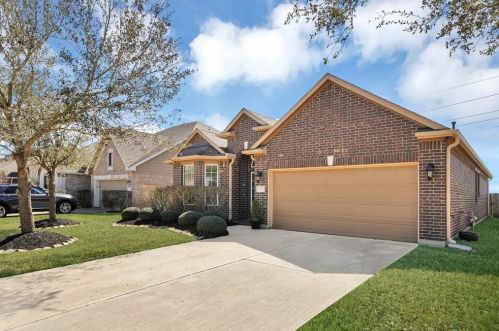 6303 Carnaby Ln, Richmond, TX 77471-4588