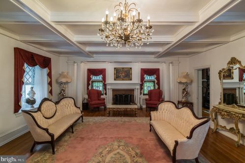 401 College Ave, Haverford PA  19041-1009 exterior