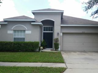 2112 Shadow Creek Dr, Kissimmee, FL 34746-1901