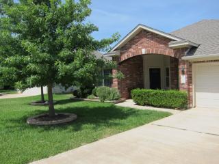 9709 Castle Pines Dr, Austin TX  78717-3857 exterior