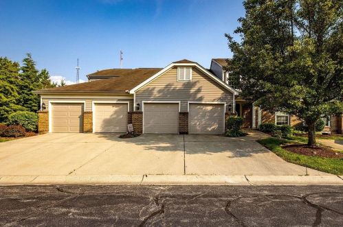 715 Castlegate Ln, Cincinnati, OH 45231-7009