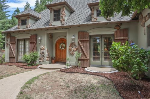 5281 Belford Estates Rd, Pacific House, CA 95726-9452
