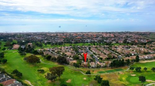 6471 Morningside Dr, Huntington Beach CA  92648-6106 exterior