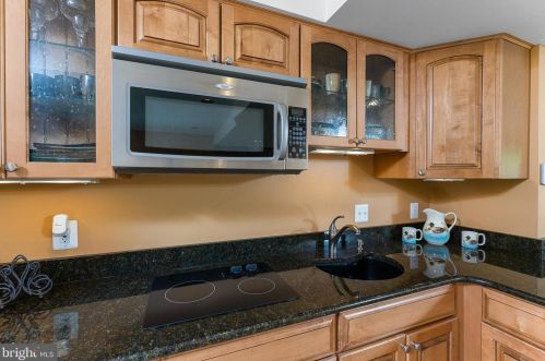 10085 Fox Hound Dr, Nokesville VA  20181-1431 exterior