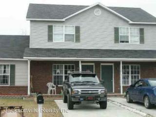 2011 Brandymill Ln, Jacksonville NC  28546-8363 exterior