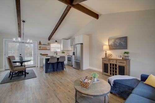 2642 Valley Trails Dr, Covington KY  41017-1049 exterior