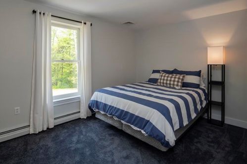 565 Penacook Rd, Hopkinton NH  03229-2916 exterior