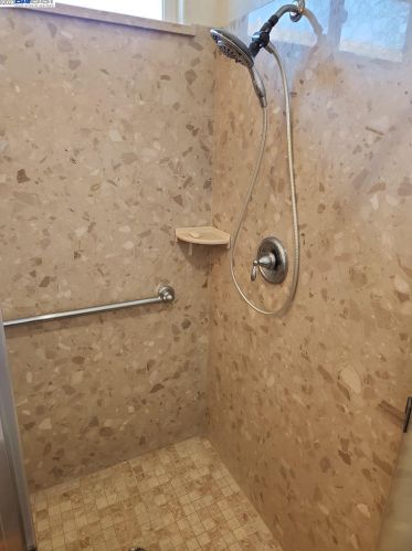 1549 Maple Valley St, Manteca CA 95336-5127 exterior