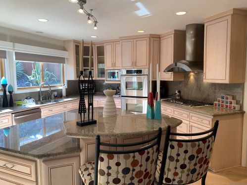 10079 Wildlife Rd, San Diego, CA 92131-1437