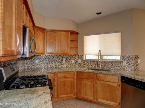 210 Pinon Wood Dr, Sedona AZ 86351-7919 exterior