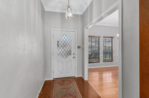 404 Creekside Dr, Richardson, TX 75081-2906