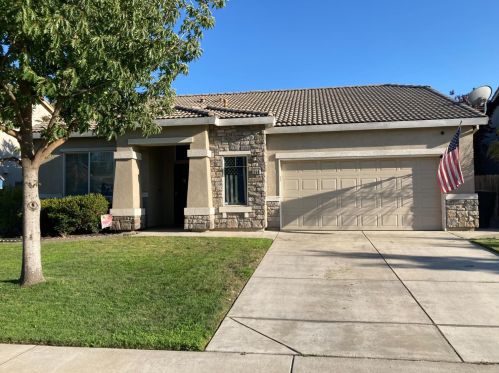 358 Jasmine Ln, Livingston, CA 95334-9543