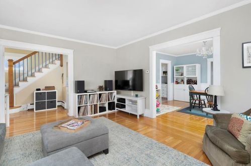 136 Whitford Ave, Providence RI  02908-3430 exterior