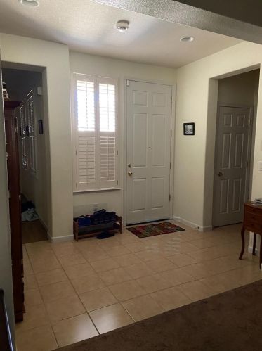 10341 Marlaw Way, Elk Grove, CA 95757-1655