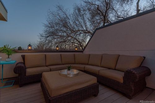 1311 Jackson St, Denver CO 80205-5052 exterior