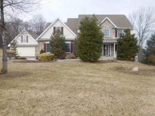 735 Stone Hill Dr, Walnutport, PA 18088-9590