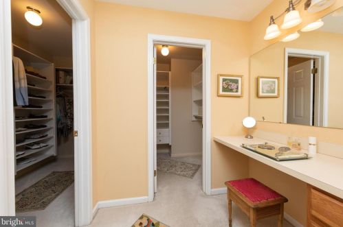 718 Meadowcreek Cir, Prospectville PA 19002-2074 exterior