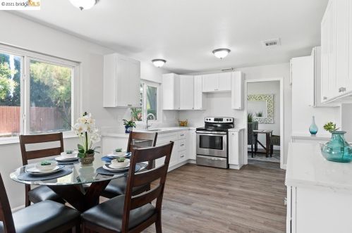 4520 Tokay Dr, Oakley CA  94561-2126 exterior