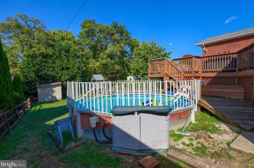 343 High St, Red Lion PA 17356-9255 exterior