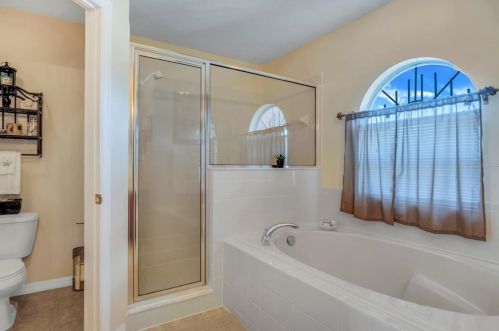 6 Flatfish Dr, Kissimmee FL  34759-4850 exterior