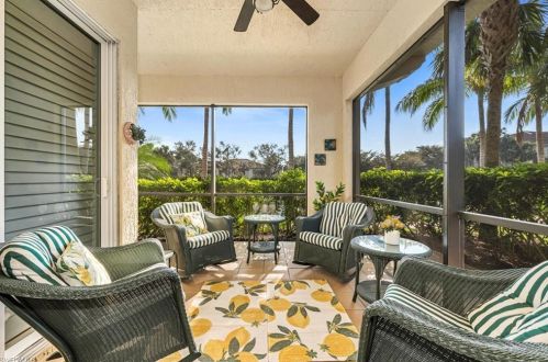 2317 Residence Cir, Naples, FL 34105-3104