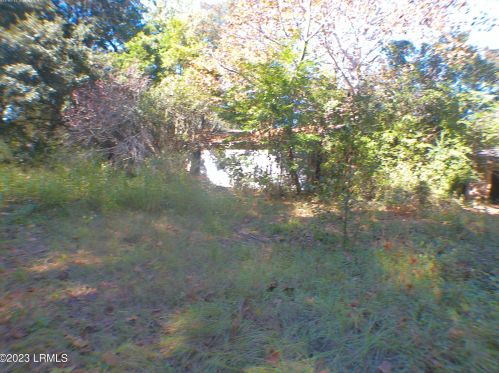 28 Talisman Ln, Beaufort, SC 29906-9485