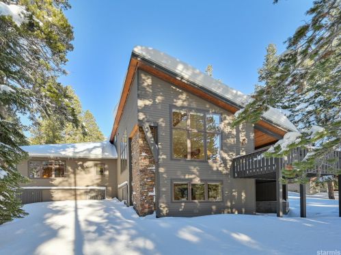 322 Meadow Dr, Pioneer, CA