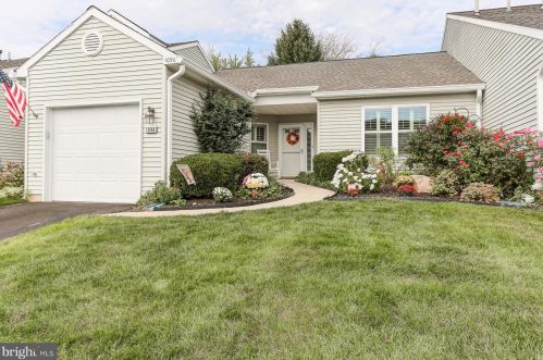 1090 Country Hill Dr, Harrisburg, PA 17111-4660