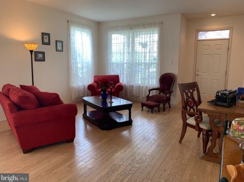 109 Raleigh Rd, Collegeville PA  19473-2803 exterior