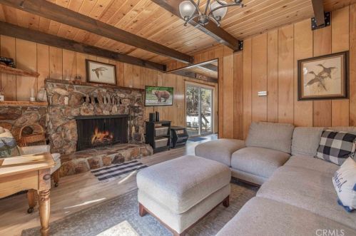 919 Mountain Ln, Big Bear City CA  92314 exterior