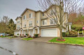 22717 42nd Pl, Kent, WA 98032-2398