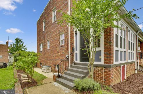 4606 Sargent Rd, Washington, DC 20017-2719