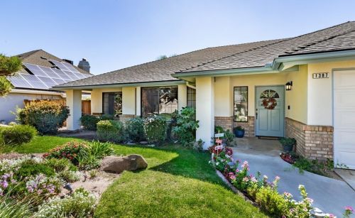 1387 Fallbrook Ave, Fresno, CA 93720-2622