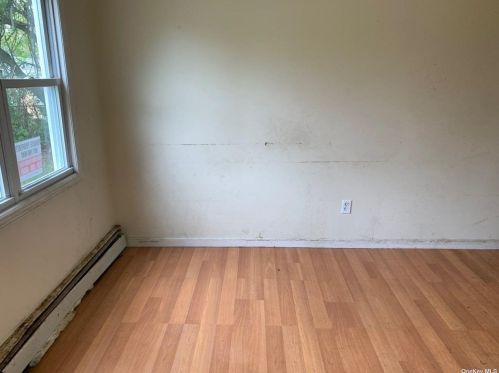 8 Cherry St, Central Islip NY  11722-4106 exterior