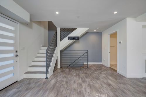 6160 Pacific Coast Hwy, Redondo Beach CA  90277-5907 exterior