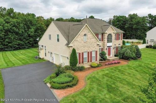 6 Reagan Dr, Jackson Twp NJ  08527-5156 exterior