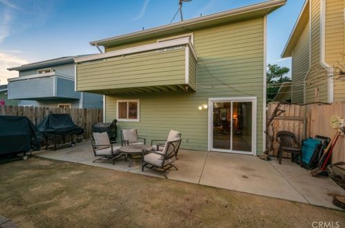 122 Valley View Dr, Santa Maria CA  93455-5540 exterior