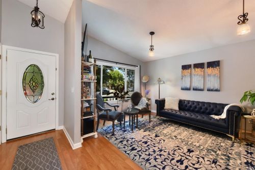 400 Manka Cir, Santa Rosa, CA 95403-7751