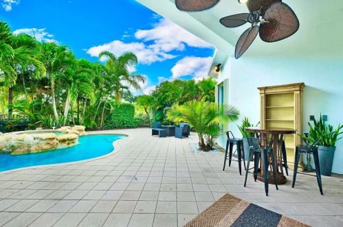 10254 Sand Cay Ln, West Palm Beach FL  33412-3009 exterior