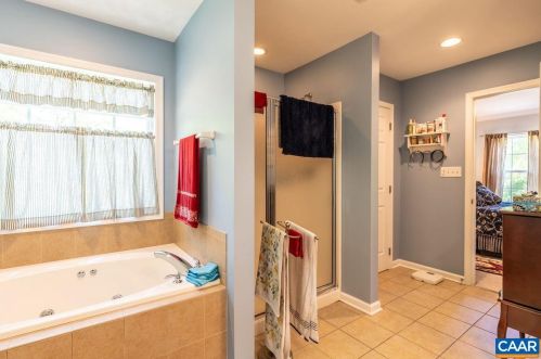 12 Seminole Trl, Bybee VA  22963-3157 exterior