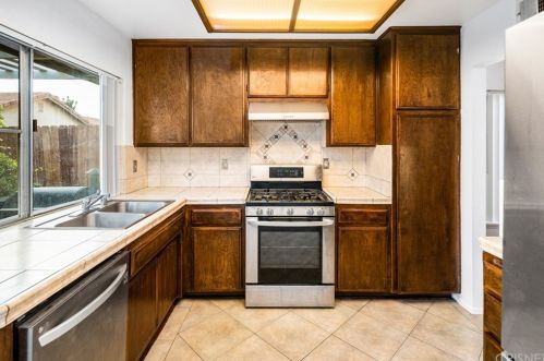 44021 Andale Ave, Lancaster CA  93535-4120 exterior