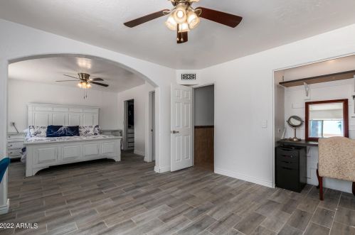 4913 Acoma Dr, Glendale AZ  85306-3828 exterior