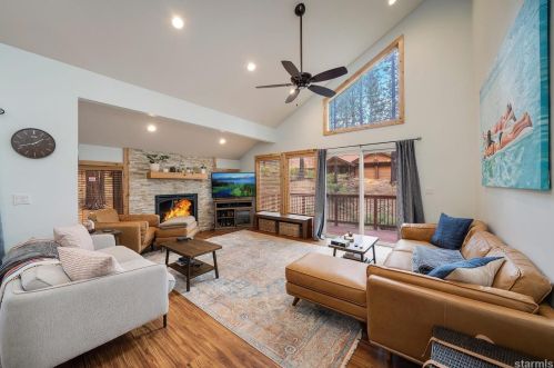 2208 Toiyabe Trl, South Lake Tahoe CA  96150-6861 exterior