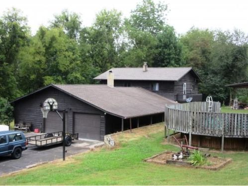 1250 Riverview Dr, Elizabethton, TN 37643-5344