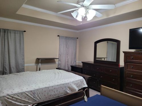 301 Willow Rd, Aubrey TX  76227-9404 exterior