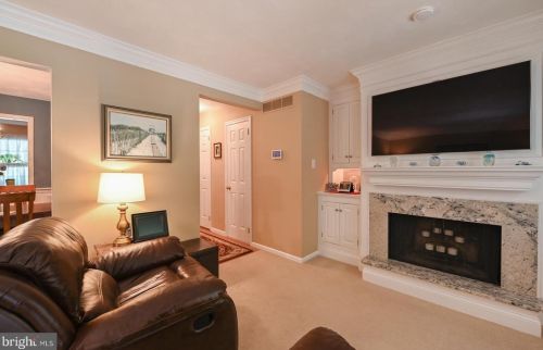 127 Roboda Blvd, Limerick PA 19468-2972 exterior