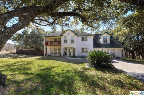 322 Dublin Cir, Floresville, TX 78114-6534