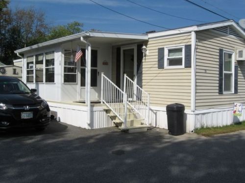 10 Brookwood Dr, Salem, NH 03079-3024