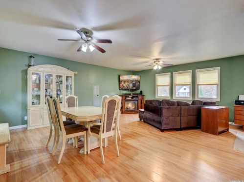 555 Connetquot Ave, Islip Terrace NY  11752-2503 exterior
