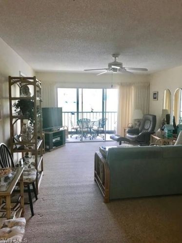 49 High Point Cir, Naples, FL 34103-0042